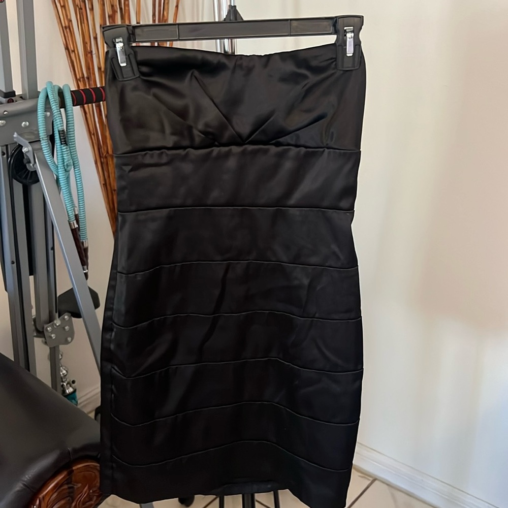 Strapless dress